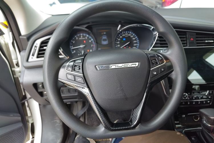 Used Venucia D60 2019 100 000 Honor 1.6L XL CVT Chenku Edition China VI Standard
