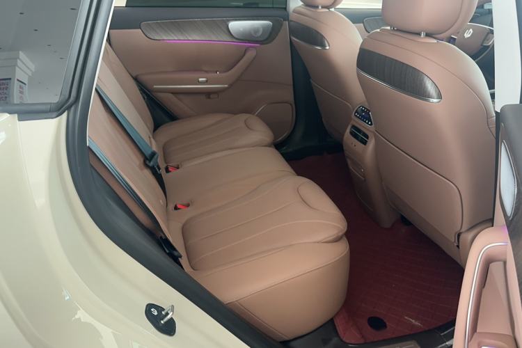 Used Leapmotor C11 2026 Range-Extended 300 LiDAR Prestige Edition Interior 2