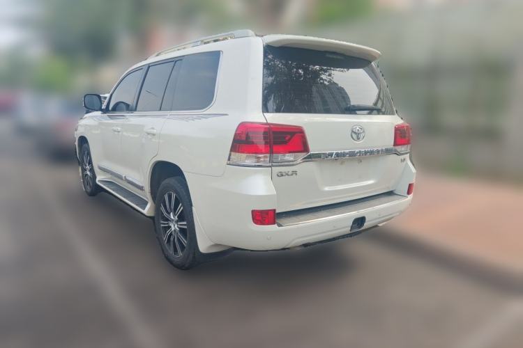Used Toyota Land Cruiser 
