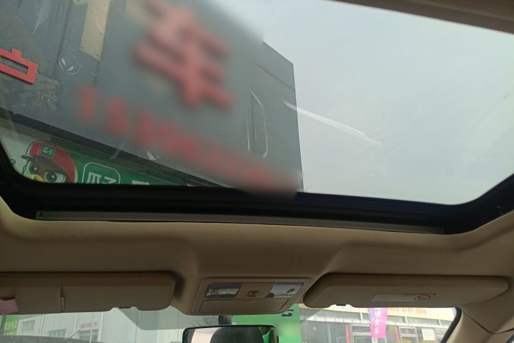 Used Dongfeng Aeolus AX7 2015 2.0L Manual Zhiyi Trim
