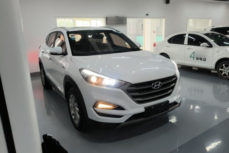 Used Hyundai Tucson 2015 1.6T Dual-Clutch Two-Wheel-Drive Smart Model
