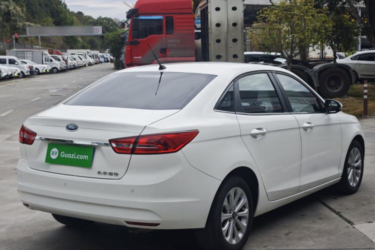 Used Ford Escort 2015 1.5L Automatic Fashion Model