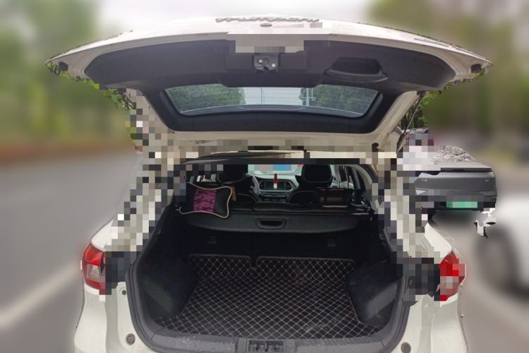 Used GAC Trumpchi GS4 2017 235T G-DCT Two-Wheel Drive Elite Edition Trunk