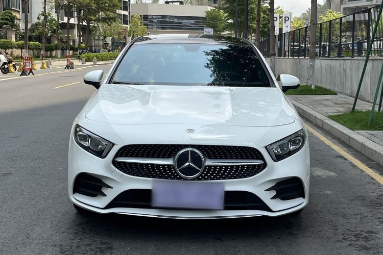 Used Mercedes-Benz A-Class 2022 Restyled A 200 L Sport Sedan Fashion Version Exterior 1