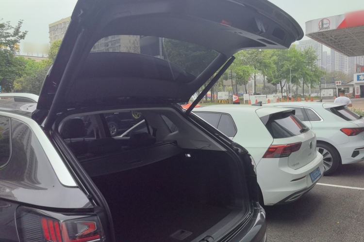 Used Volkswagen Tayron 2024 330TSI Two-Wheel Drive Luxury Plus Advanced Version Trunk