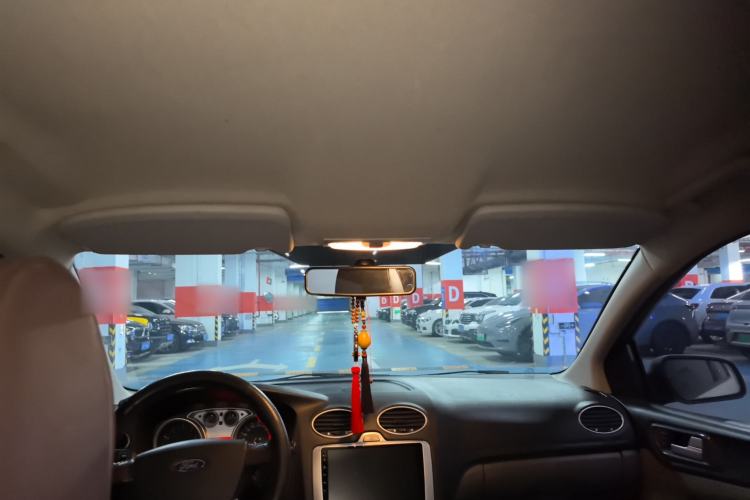 Used Ford Focus 2013 Hatchback Classic 1.8L Automatic Base Model Headliner