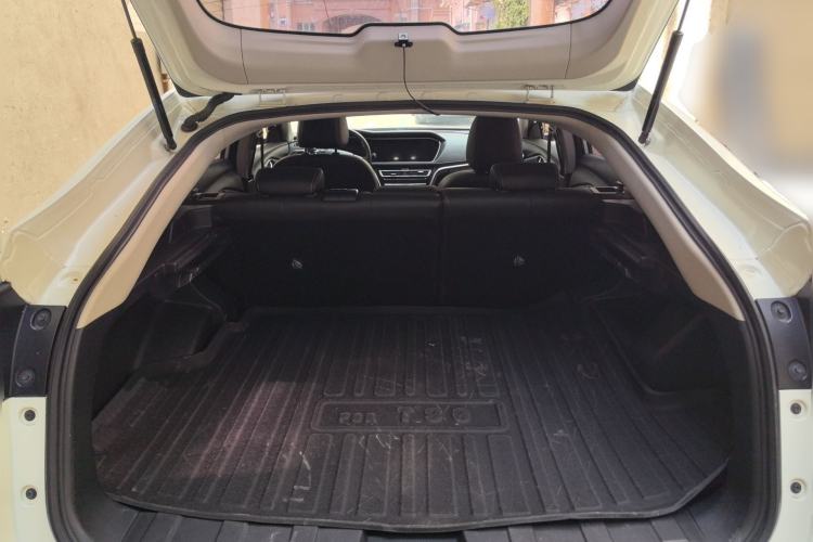 Used Venucia T90 2020 2.0L CVT Smart Connect & Smooth Drive Edition Trunk