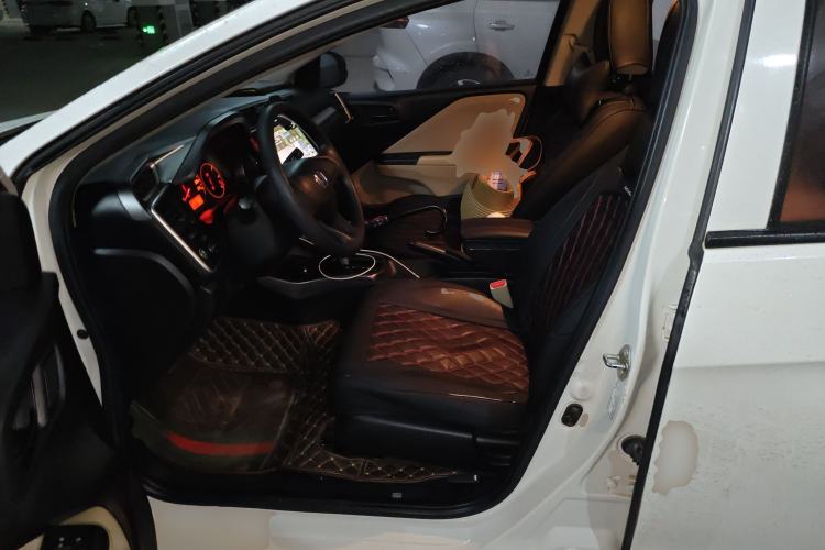 Used Honda Greiz 2016 1.5L CVT Classic Edition Left Front Seat
