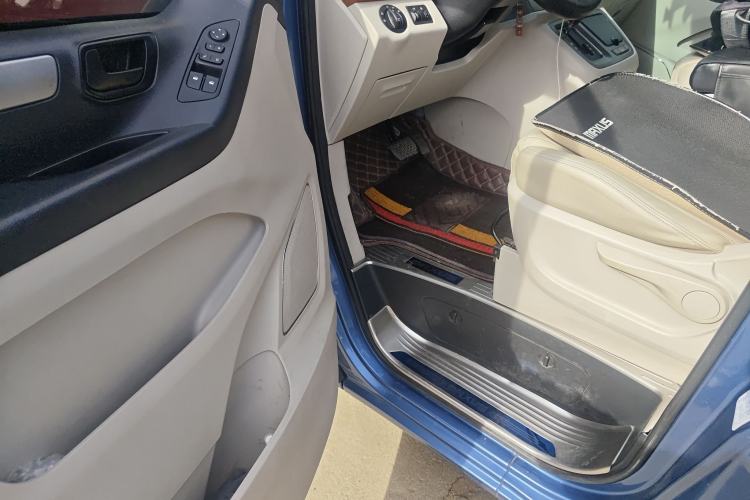 Used SAIC MAXUS G10 2016 2.0T Automatic Elite Edition