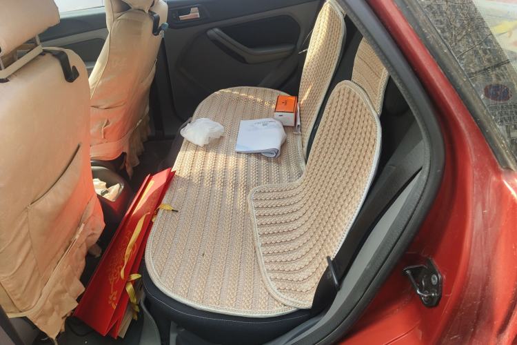 Used Ford Focus 2013 Hatchback Classic 1.8L Manual Base Model