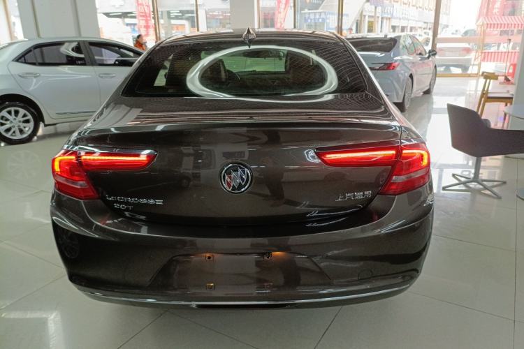 Used Buick LaCrosse 2018 20T Luxury Model
