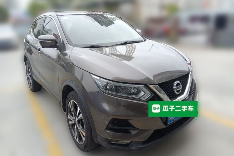 Used Nissan Qashqai 2019 2.0L CVT Luxury Edition Front Right 45 Deg