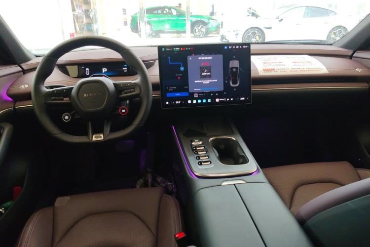 Used Xiaomi Auto SU7 2024 Rear-Drive Ultra-Long Range Advanced Pro-Level Intelligent Driving Version Center Console