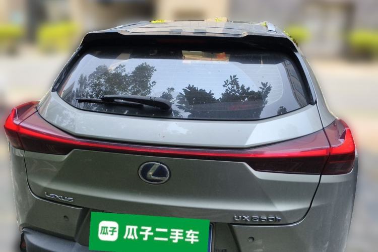 Ojetý Lexus UX 2019 260h F SPORT Version China V Standard