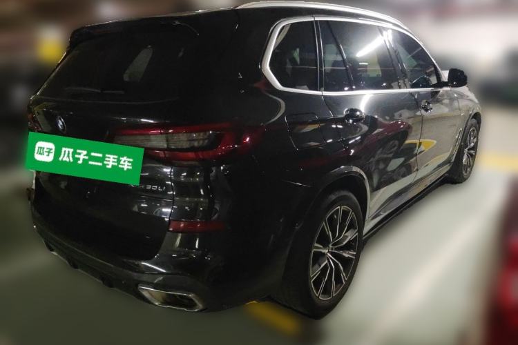 Used BMW X5 2022 xDrive 30Li Luxury M Sport Package