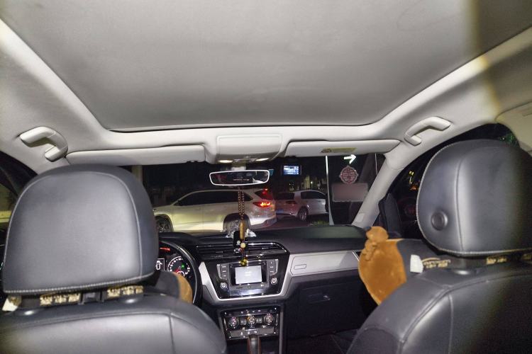 Used Volkswagen Touran 2016 Volkswagen Touran L 280TSI DSG Comfort Edition
