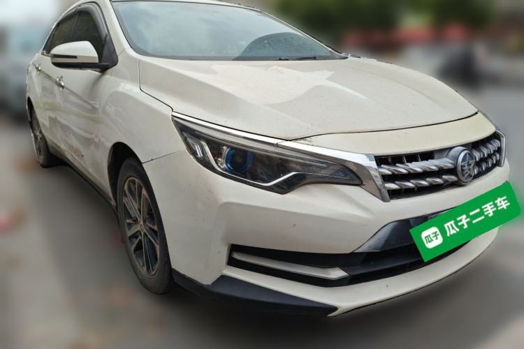 Used Venucia D60 2020 1.6L XL CVT Enjoyment Edition Front Right 45 Deg