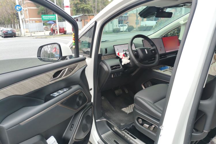 Used Wey Gaoshan 2025 Four-Wheel Drive Alpine 8
