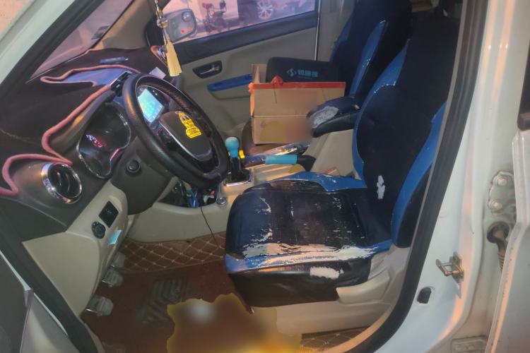 Used Jinbei 750 2016 1.5L Flagship Edition
