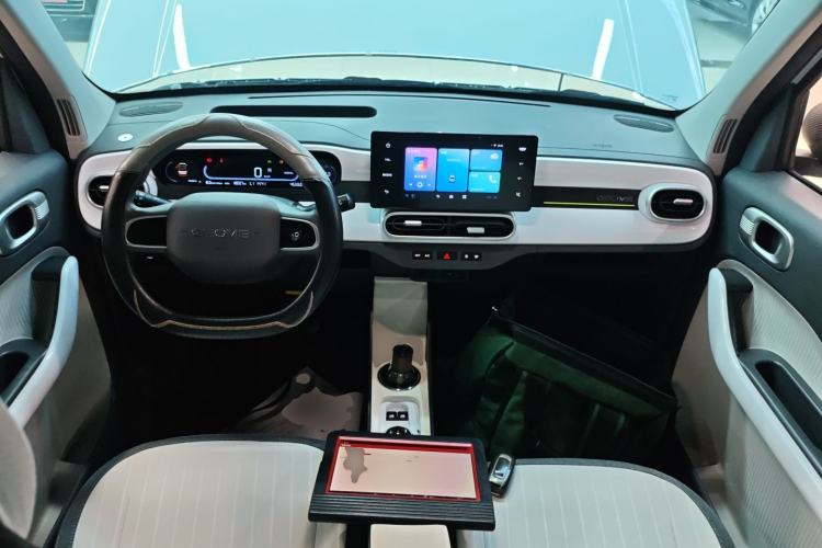 Used Geely Galaxy Panda 2025 210 km – Yuanqi Bear
