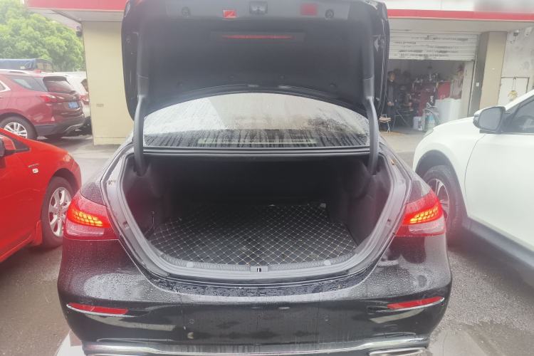 Used Mercedes-Benz E-Class 2022 Updated E 300 L Stylish Edition Trunk