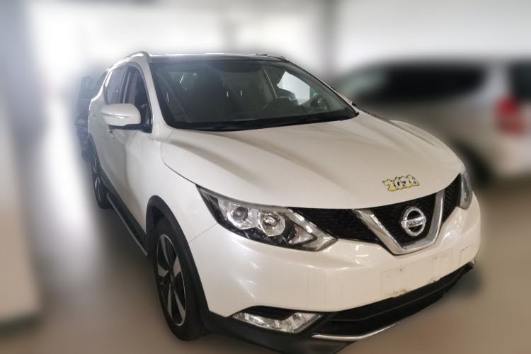 Used Nissan Qashqai 2017 2.0L CVT Luxury Edition China V Standard Front Right 45 Deg