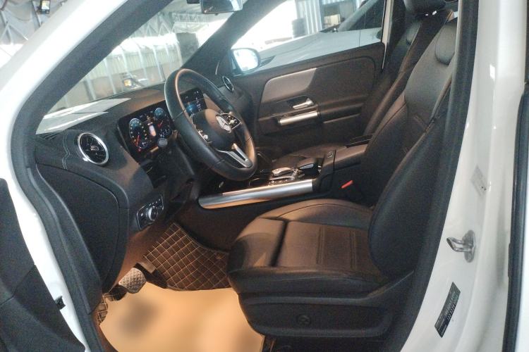 Used Mercedes-Benz GLA 2020 GLA 180 Left Front Seat