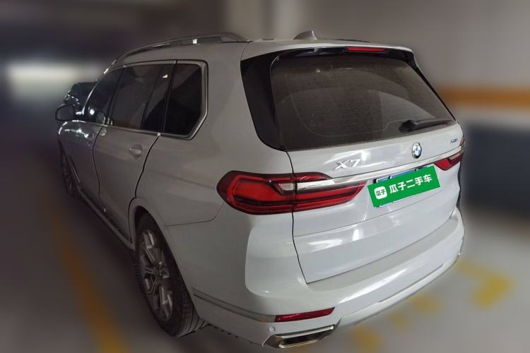 Used BMW X7 2021 xDrive40i Luxury Package with Leading Features
