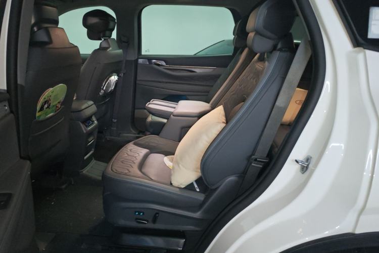 Used Ford Edge 2023 Ford Explorer L 2.0T EcoBoost E-Hybrid Two-Wheel Drive 7-Seater Luxury Model
