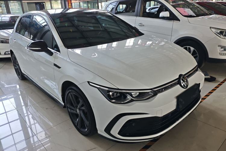 Used Volkswagen Golf 2021 280TSI DSG R-Line Front Right 45 Deg