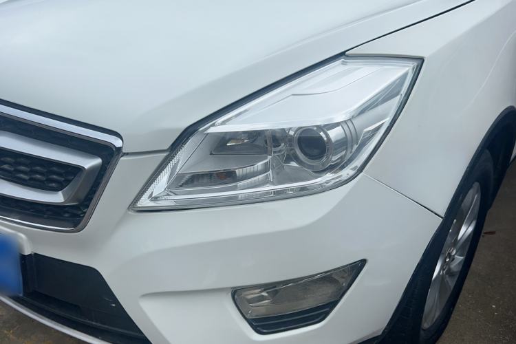 Used BAIC Senova X65 2015 2.0T automatic comfort version
