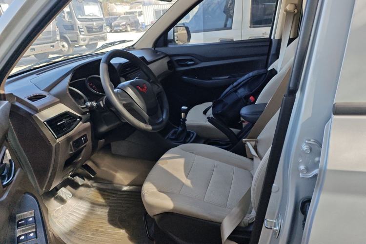 Used Wuling Hongguang 2021 1.5L Revised S Standard Version with Electric Power Steering LAR
