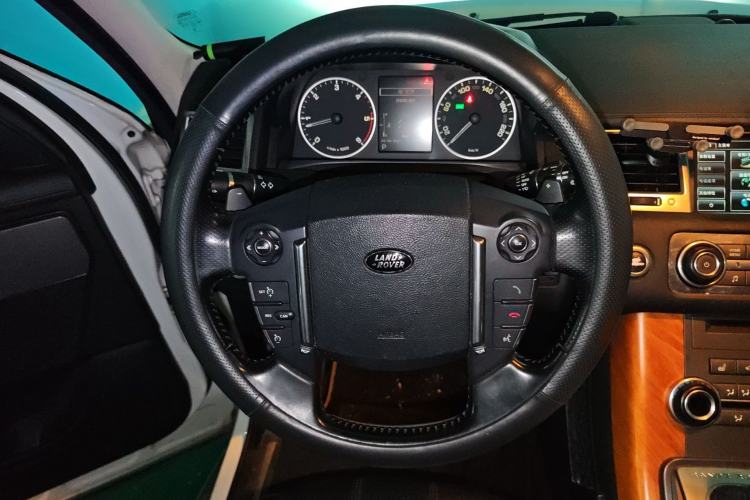 Used Land Rover Range Sport 2011 3.0 TDV6 Diesel Version Steering Wheel