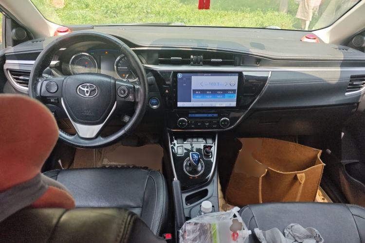 Used Toyota Corolla 2016 Dual-Engine 1.8L E-CVT Elite Edition