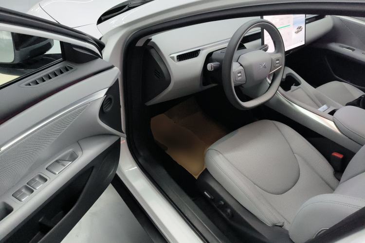 Used XPeng MONA M03 2025 600 with Ultra-Long Range Max Driver Seat