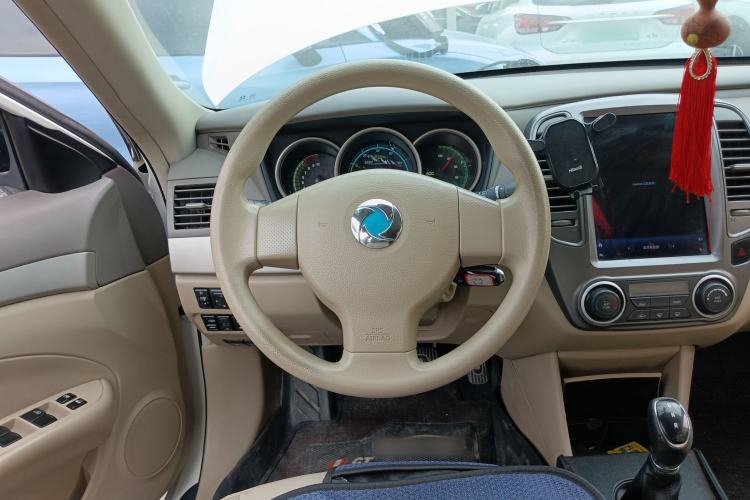 Used Dongfeng Junfeng E11K 2019 Standard Model Steering Wheel