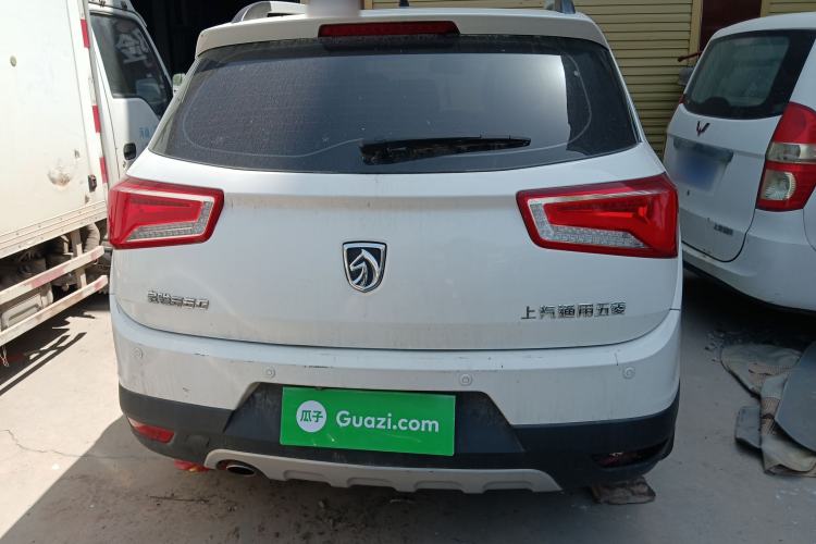 Used Baojun 560 2015 1.8L manual Comfort trim level
