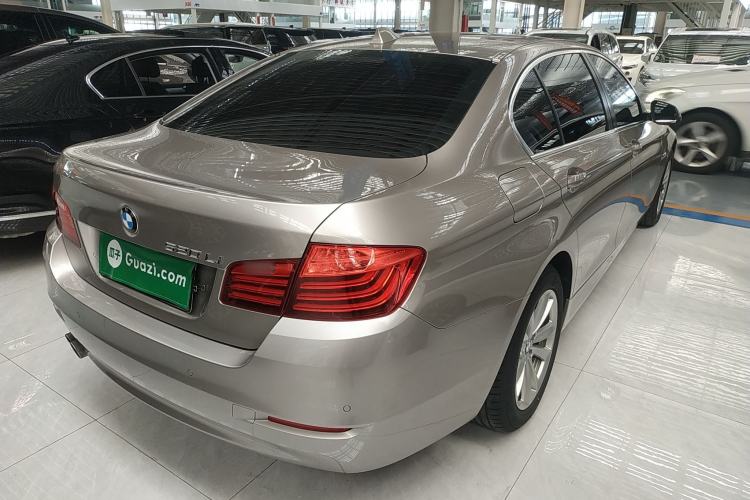 Used BMW 5 Series 2017 520Li Elegant Edition Rear Right 45 Deg