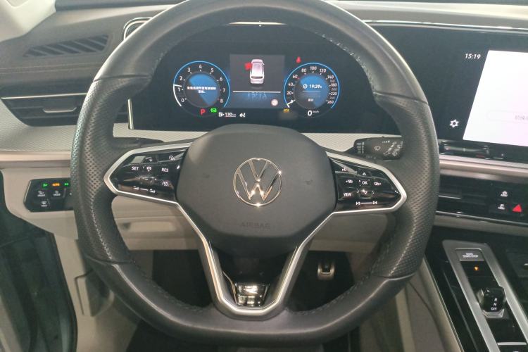 Used Volkswagen Tavendor 2023 380TSI Four-Wheel Drive R-Line Cruise Edition
