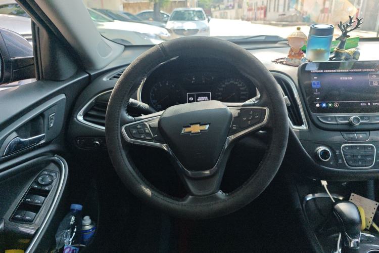 Used Chevrolet Malibu XL 2022 535T Automatic Sport Edition Steering Wheel