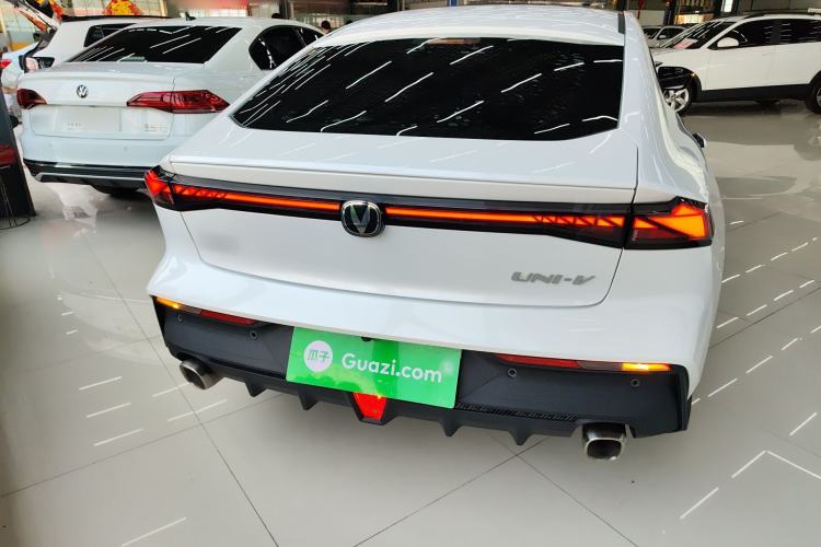 Used CHANGAN UNI-V 2023 1.5T Prestige Model