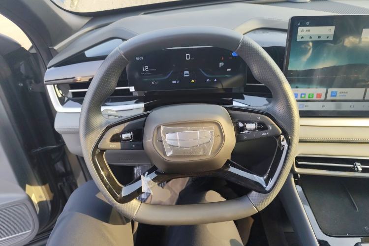 Used Geely Auto Emgrand X7 Sport 2026 Model 1.5TD Aspirational Steering Wheel