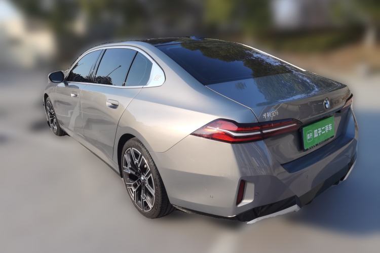 Used BMW 5 Series 2024 530Li Luxury Edition M Sport Package