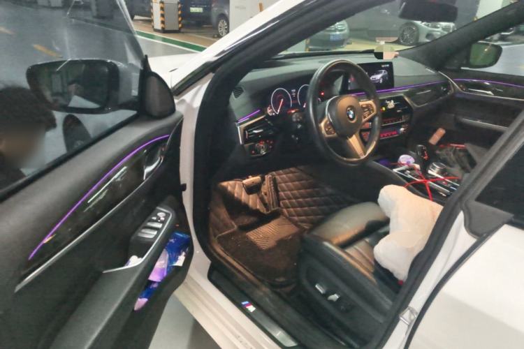 Used BMW 6 Series GT 2019 630i M Sport Package Interior 3