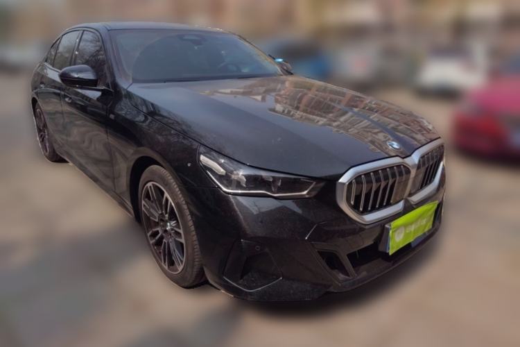 Used BMW 5 Series 2024 525i M Sport Package Front Right 45 Deg