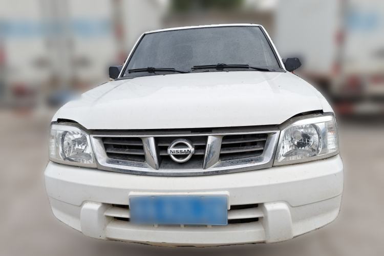 Used Nissan D22 2013 2.4L Gasoline Two-Wheel-Drive Standard Model