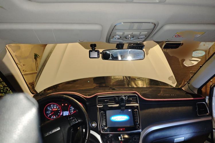 Used Haval H6 2016 Upgraded Model 1.5T Automatic Two-Wheel Drive Prestige Version
