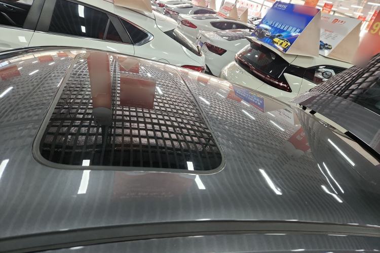 Used Changan UNI-V iDD 2023 ZhiDian iDD 1.5T 113km Smart & Fun Version
