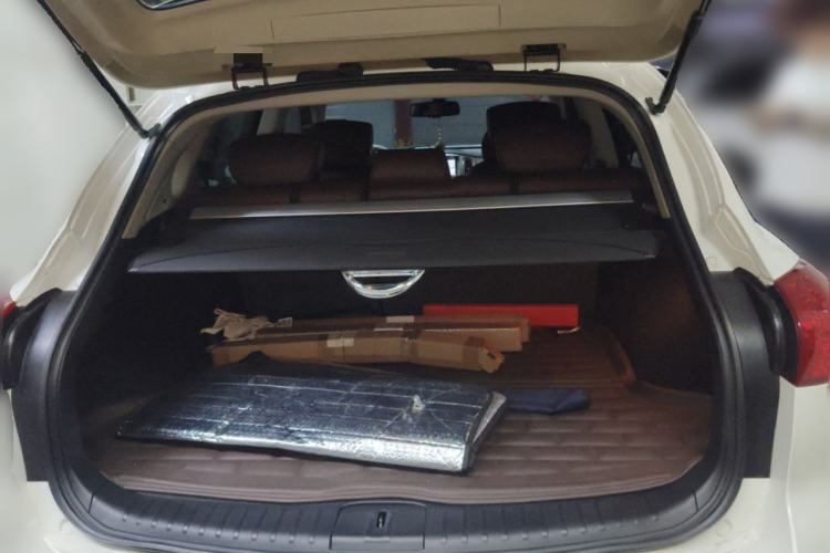 Used Infiniti QX50 2013 2.5L Two-Wheel-Drive Elegant Edition
