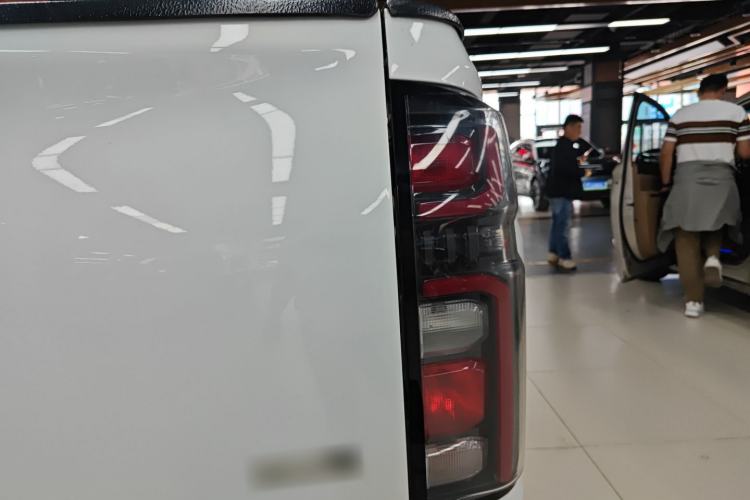 Used Great Wall Poer 2023 2.0T Commercial Version Automatic Diesel Two-Wheel Drive Elite Trim with Long Bed – GW4D20M